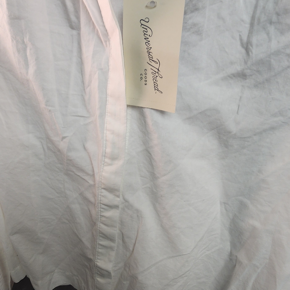 Universal Thread White Blouse